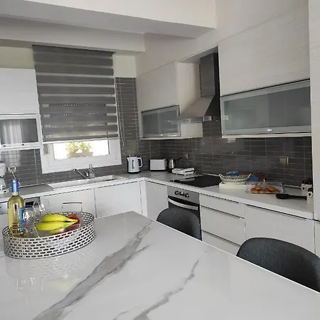 아파트 Voria Paralia *