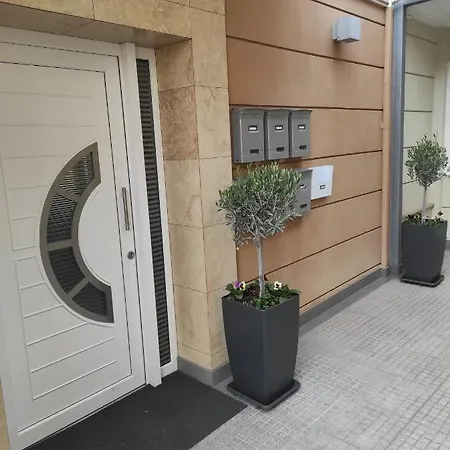 Voria Paralia דירה