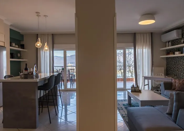 Voria Paralia Apartmán *