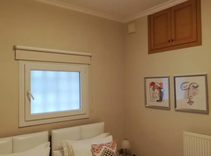 Voria Paralia * Kastoria